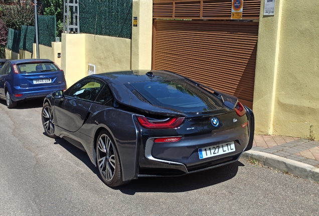 BMW i8