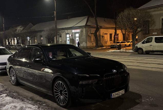 BMW M760e xDrive