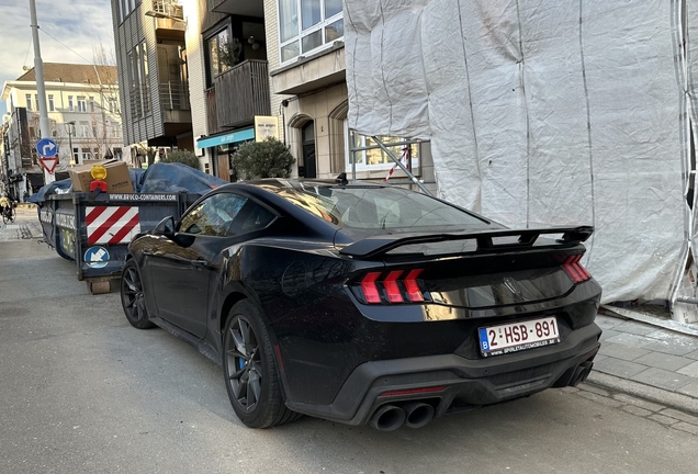 Ford Mustang Dark Horse 2024