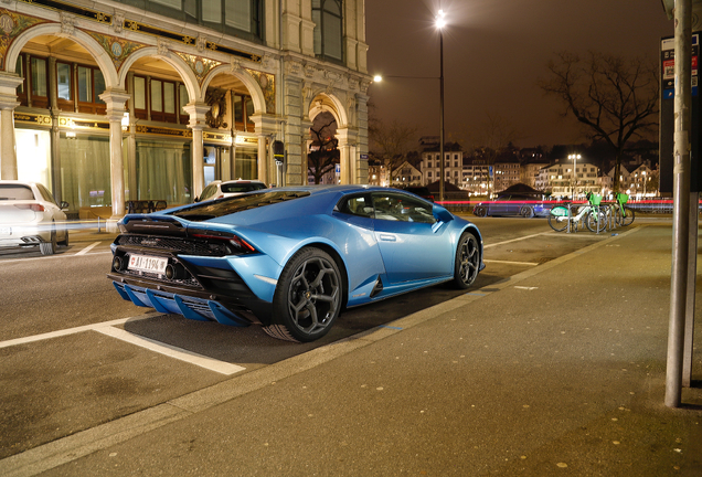 Lamborghini Huracán LP640-4 EVO