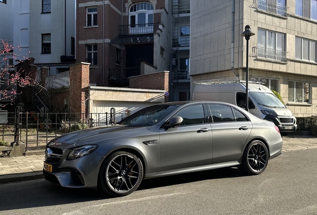 Mercedes-AMG E 63 S W213