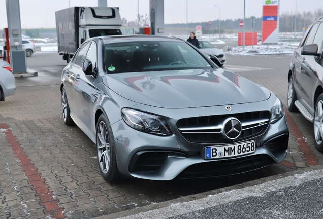 Mercedes-AMG E 63 S W213