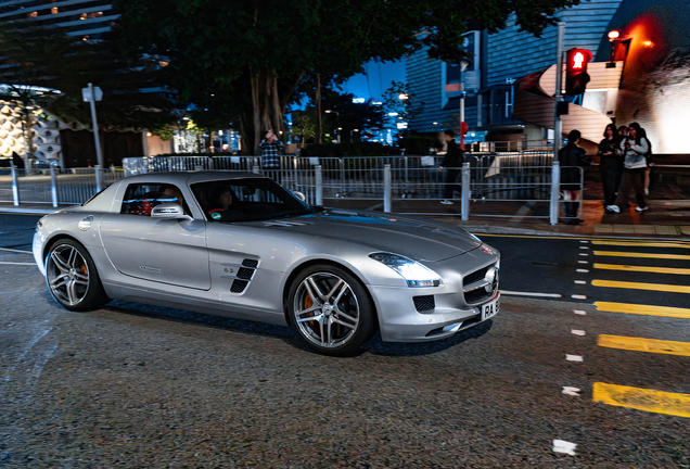 Mercedes-Benz SLS AMG