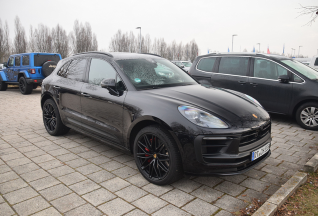 Porsche 95B Macan GTS MkIII