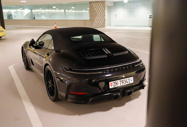 Porsche 992 Carrera 4 GTS Cabriolet MkII
