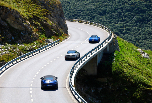 Porsche 992 Carrera 4 GTS MkII