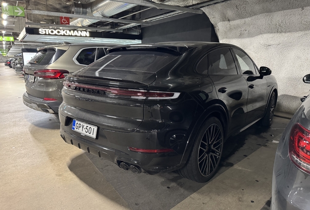 Porsche Cayenne Coupé Turbo E-Hybrid