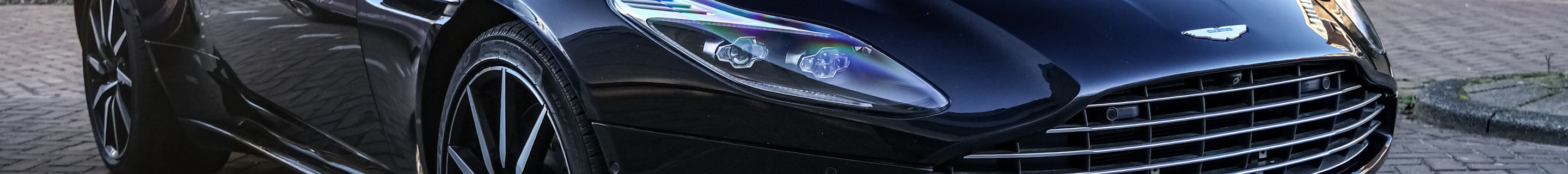 Aston Martin DB11 V8