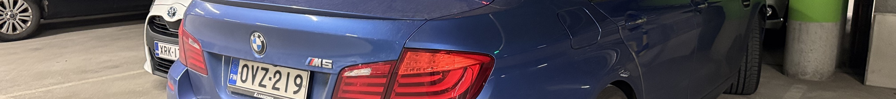 BMW M5 F10 2011