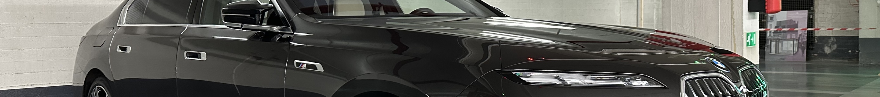 BMW M760e xDrive