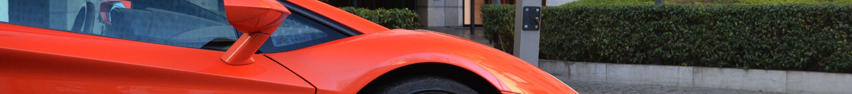 Lamborghini Aventador LP700-4