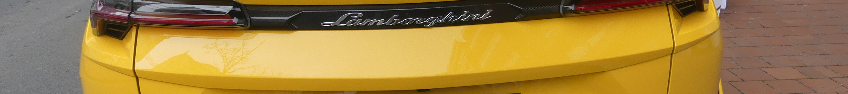 Lamborghini Urus Performante