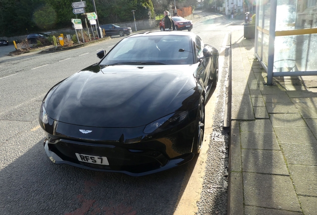 Aston Martin V8 Vantage 2018
