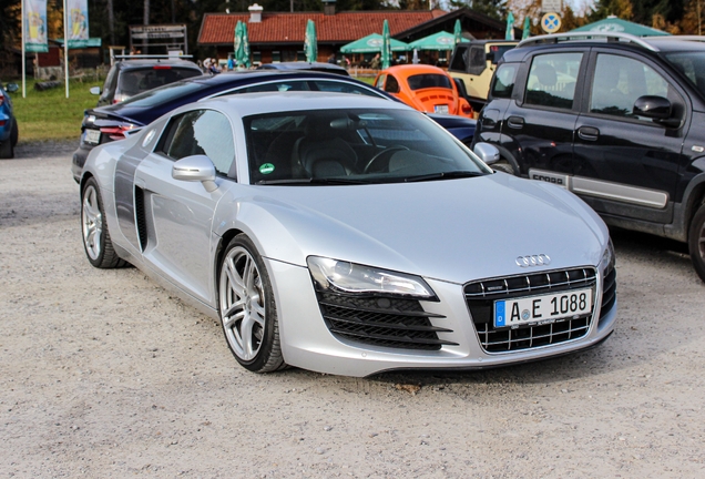Audi R8