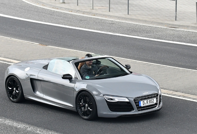 Audi R8 V10 Spyder 2013