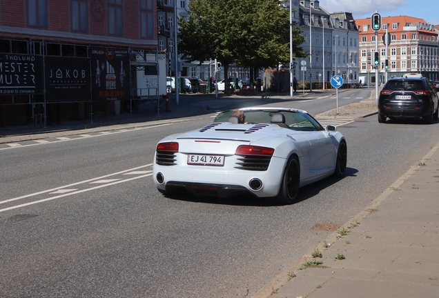 Audi R8 V8 Spyder 2013