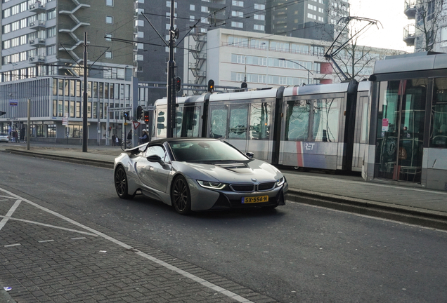 BMW i8 Roadster