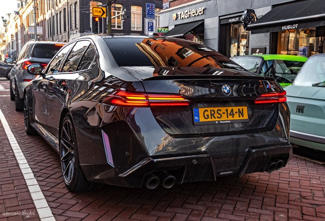BMW M5 G90