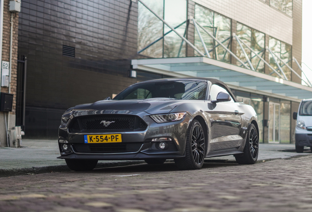 Ford Mustang GT Convertible 2015