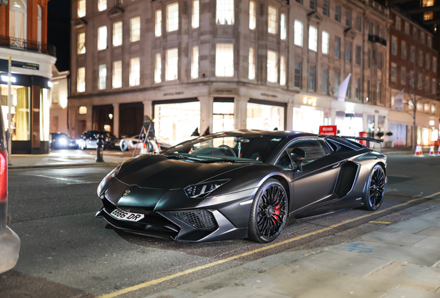 Lamborghini Aventador LP750-4 SuperVeloce Roadster