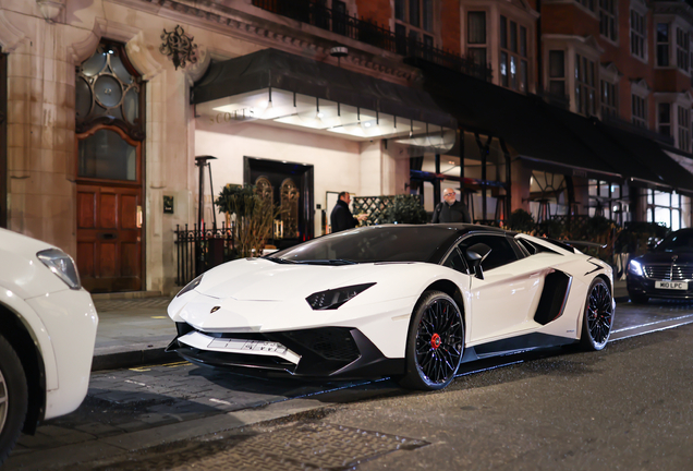 Lamborghini Aventador LP750-4 SuperVeloce Roadster
