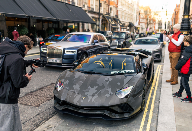 Lamborghini Aventador S LP740-4 Roadster