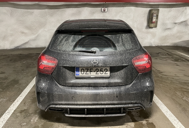 Mercedes-AMG A 45 W176 2015