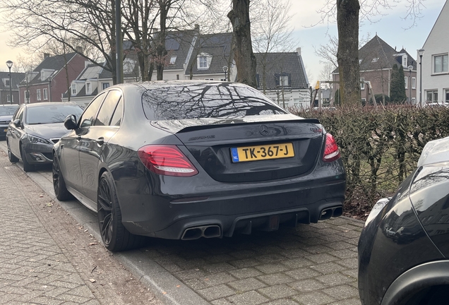 Mercedes-AMG E 63 S W213