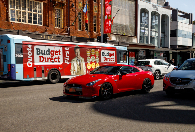Nissan GT-R