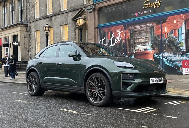 Porsche Macan EV Turbo