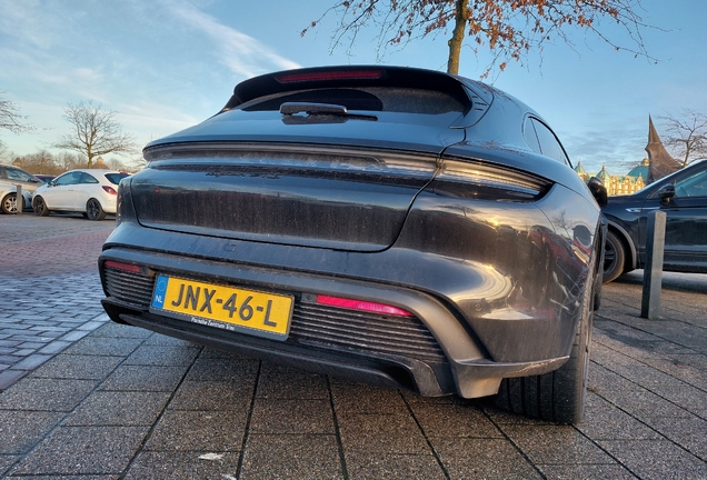 Porsche Taycan GTS Sport Turismo