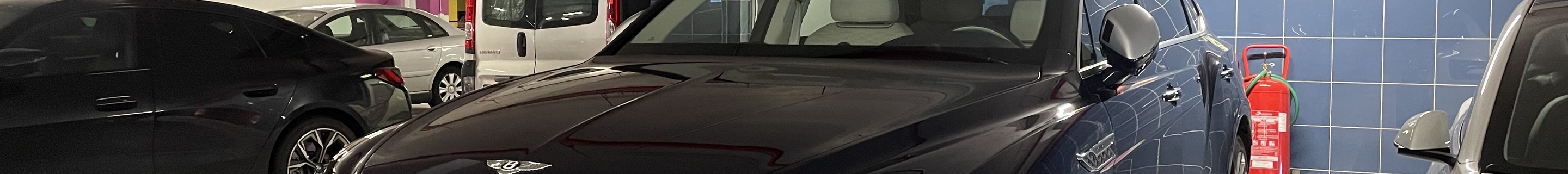 Bentley Bentayga EWB Mulliner