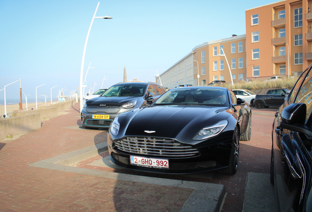 Aston Martin DB11 V8