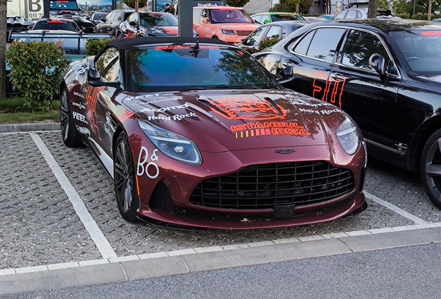 Aston Martin DB12 Volante
