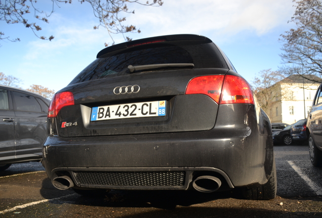 Audi RS4 Avant B7