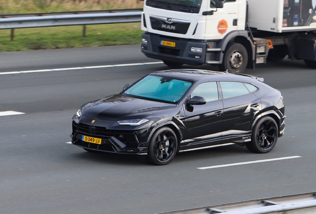 Lamborghini Urus Performante