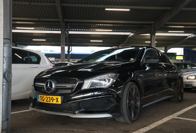 Mercedes-AMG CLA 45 C117