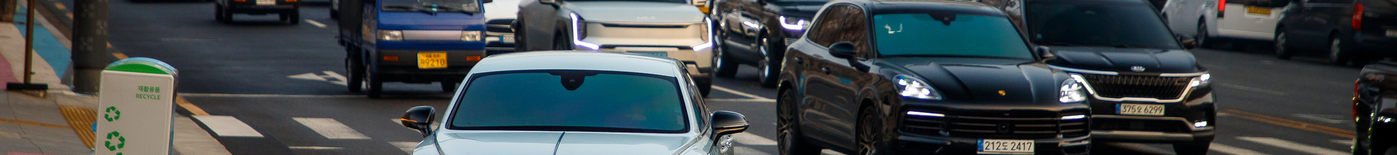 Bentley Flying Spur V8 S 2023