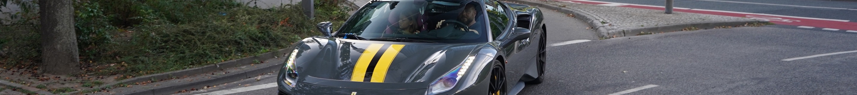 Ferrari 488 Pista