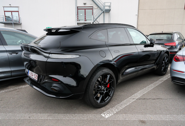Aston Martin DBX