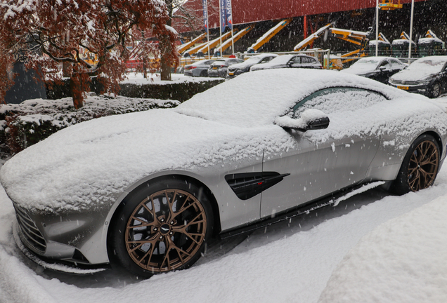 Aston Martin Vanquish 2025