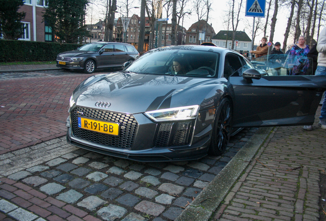Audi R8 V10 Plus 2015