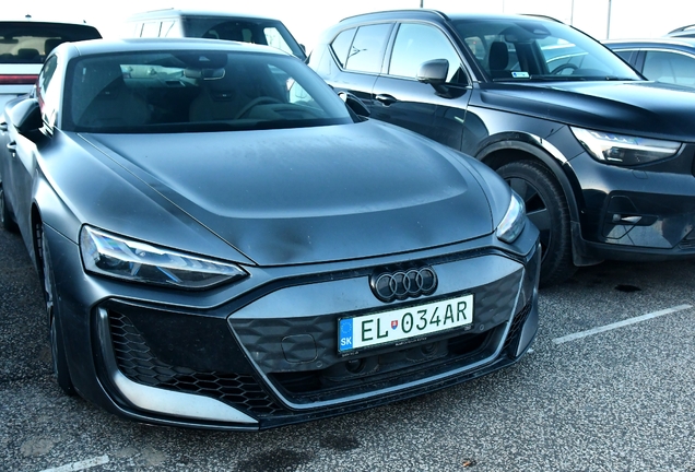 Audi RS E-Tron GT 2025