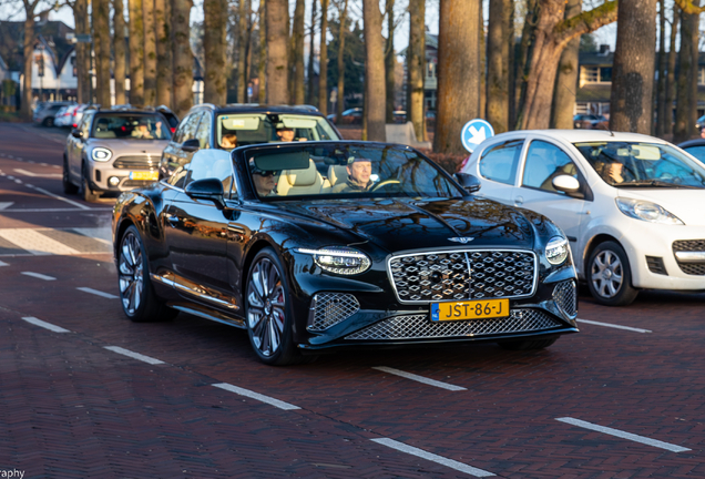 Bentley Continental GTC Mulliner 2025