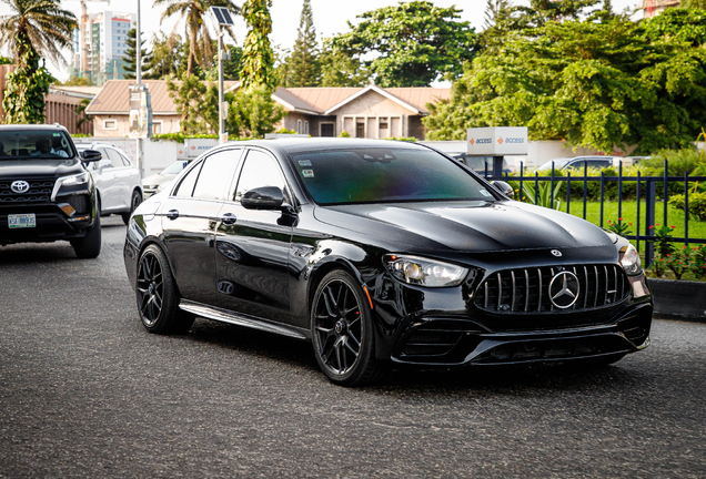 Mercedes-AMG E 63 S W213 2021