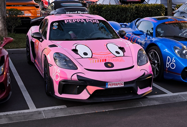 Porsche 718 Cayman GT4 RS Weissach Package