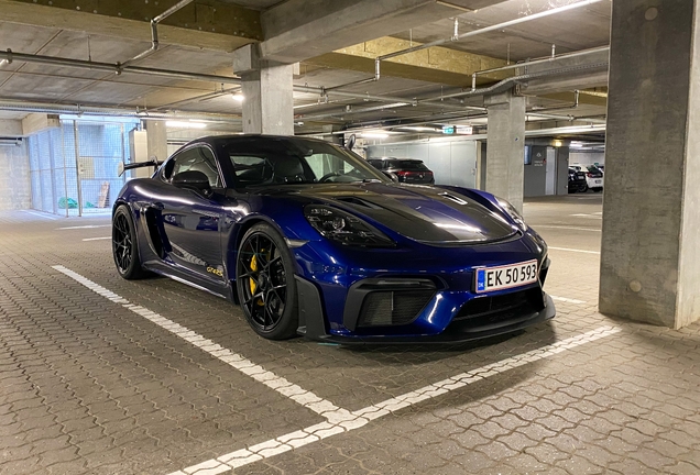 Porsche 718 Cayman GT4 RS Weissach Package