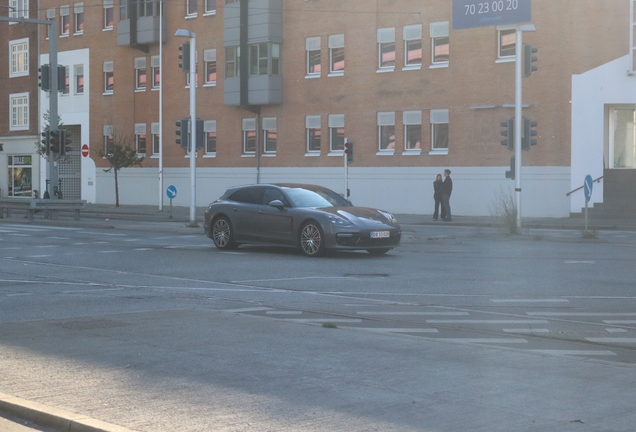 Porsche 971 Panamera Turbo Sport Turismo