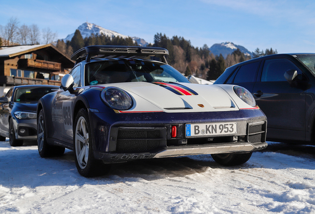 Porsche 992 Dakar