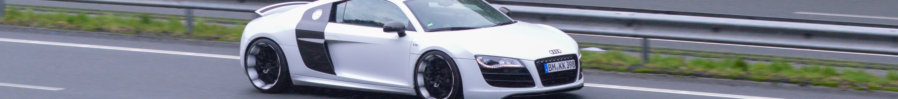 Audi R8 V10